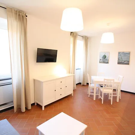 Apartmán Canepa - *